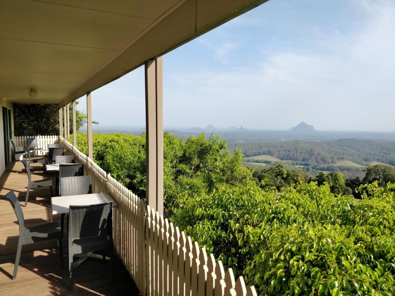 Tranquil Park Motel Maleny Exterior photo